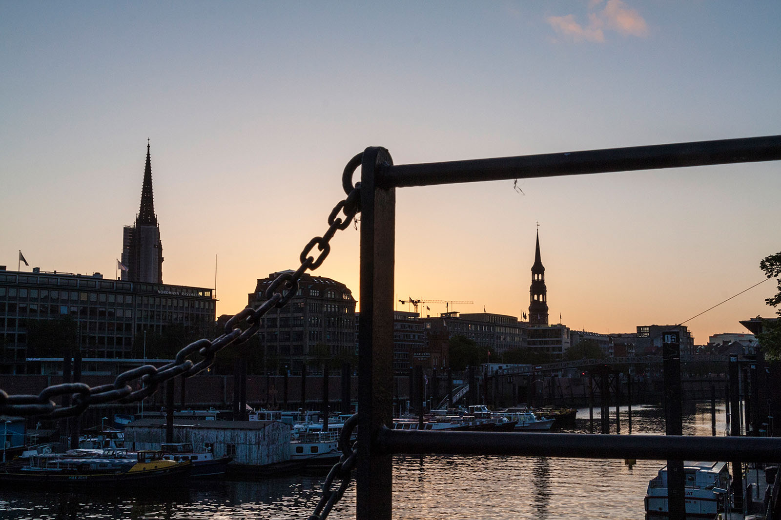 Hamburg Sonnenaufgang von der Speicherstadt
